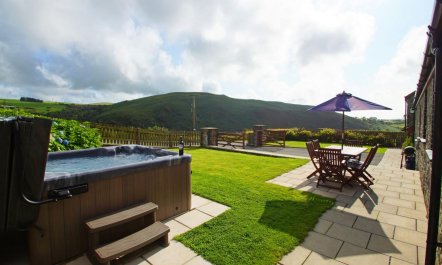 2 Bed in Aberystwyth 1