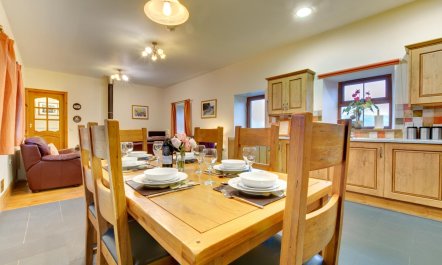 2 Bed in Aberystwyth 3