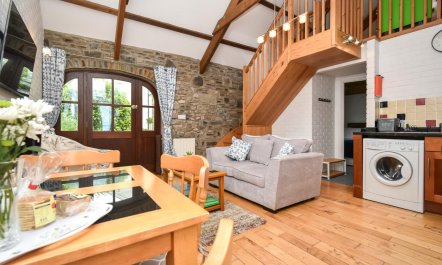 2 Bed in Haverfordwest 4