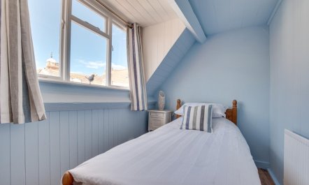3 Bed in Whitby 6
