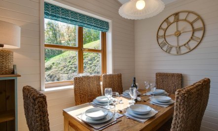 2 Bed in Abersoch 7