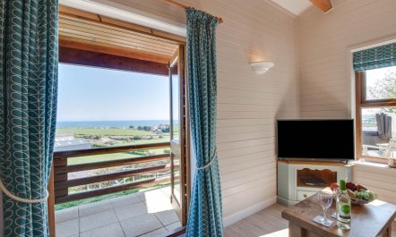 2 Bed in Abersoch 2