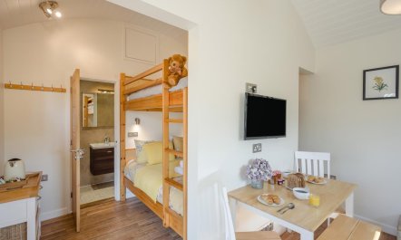 1 Bed in Banham 5