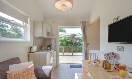 1 Bed in Banham 3