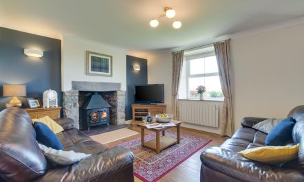 4 Bed in Pwllheli 6