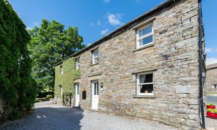 2 Bed in Thwaite 1
