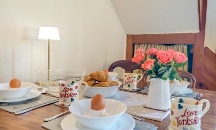 2 Bed in Thwaite 7