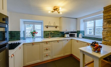 4 Bed in Croyde 2