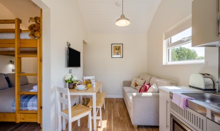 1 Bed in Banham 5