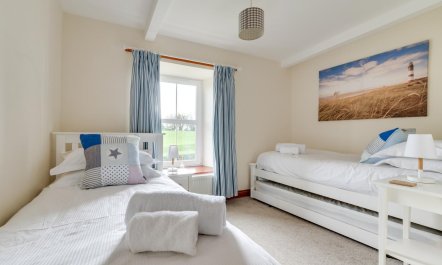 3 Bed in Newham 5