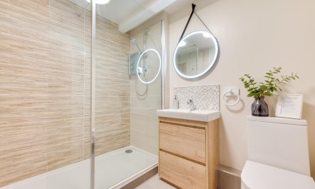 3 Bed in Newham 7