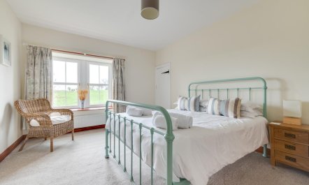 3 Bed in Newham 4