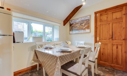 3 Bed in Newham 8