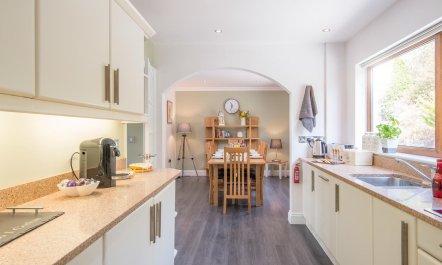 4 Bed in Aberystwyth 4