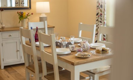 2 Bed in Aberystwyth 5