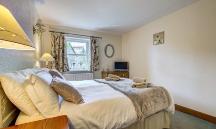 2 Bed in Thwaite 4