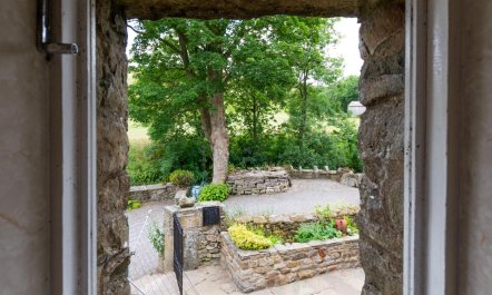 2 Bed in Thwaite 5