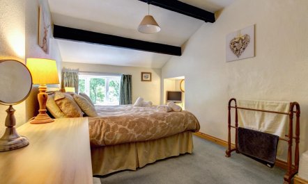 3 Bed in Thwaite 7