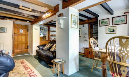 3 Bed in Thwaite 9