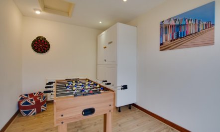 7 Bed in Pentney 8
