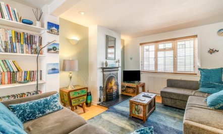 2 Bed in Brighton 2