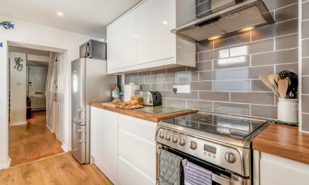 2 Bed in Brighton 5
