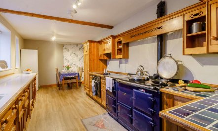 5 Bed in Staveley 6