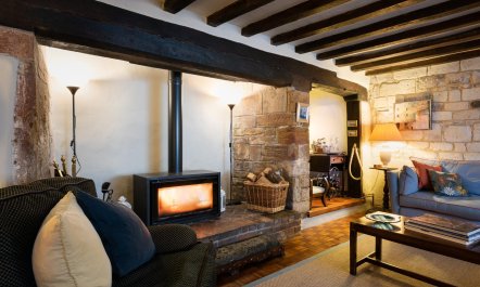 3 Bed in Cerne Abbas 1
