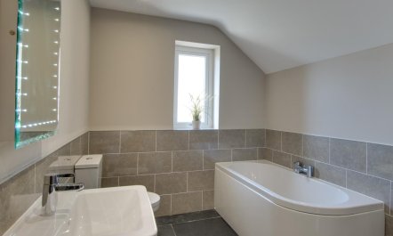 3 Bed in Criccieth 8