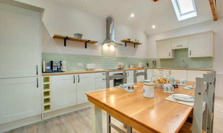 2 Bed in Surlingham 2