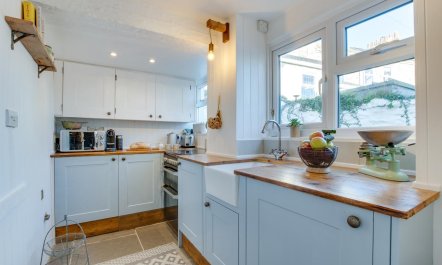 2 Bed in St. Ives 7