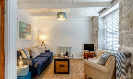 2 Bed in St. Ives 1