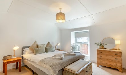 2 Bed in St. Ives 9