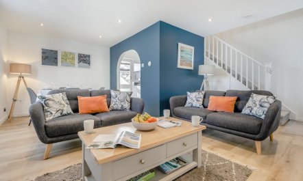 2 Bed in Padstow 1