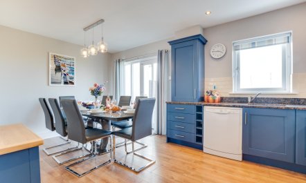 4 Bed in Amble 3