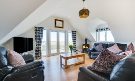 4 Bed in Porthcothan Bay 9