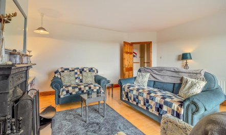 4 Bed in Clifden 6