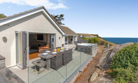 4 Bed in Polruan