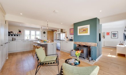 4 Bed in Spexhall 9