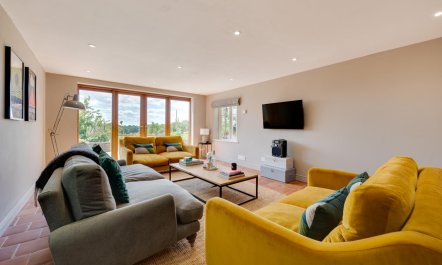 4 Bed in Spexhall 3