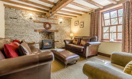4 Bed in Newchurch 2