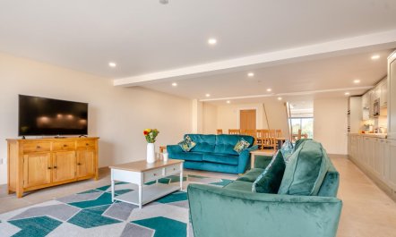 4 Bed in Little Rissington 3