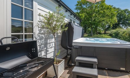 4 Bed in Partridge Green