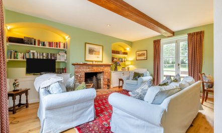 4 Bed in Sco Ruston 7