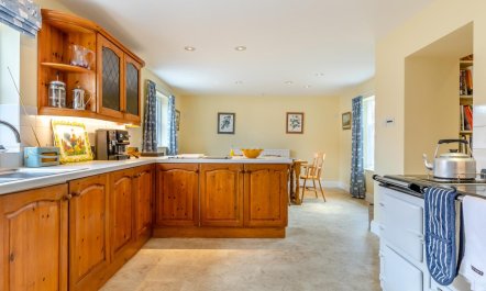 4 Bed in Sco Ruston 8