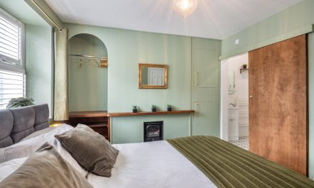 6 Bed in Abersoch 8