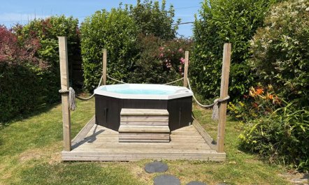 3 Bed in Bryncroes 1