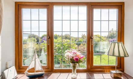3 Bed in Bryncroes 3