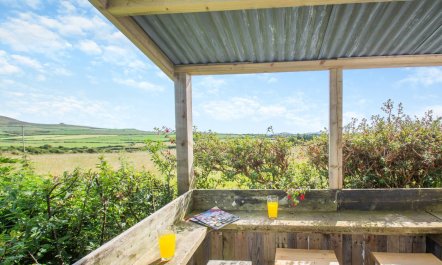3 Bed in Bryncroes 3