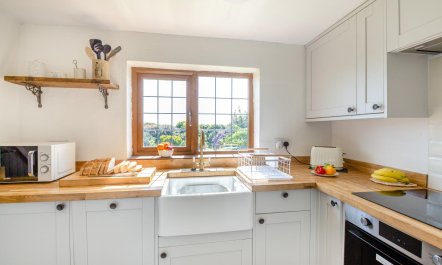 3 Bed in Bryncroes 6
